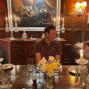 guests-diningsq